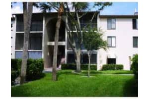 208 Foxtail Drive H1, Greenacres