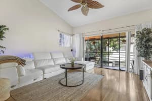 12 Via De Casas Sur 203, Boynton Beach, FL 33426 - MLS#R11098577