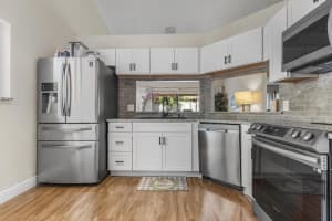 12 Via De Casas Sur 203, Boynton Beach, FL 33426 - MLS#R11098577