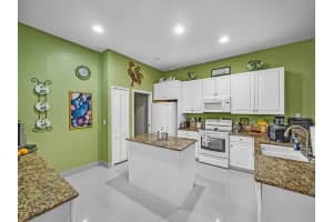 1081 SW Jacqueline Avenue, Port Saint Lucie, FL 34953 - MLS#R11098598
