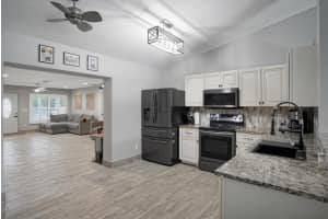 105 S Cardinal Place, Fort Pierce, FL 34945 - MLS#R11098627