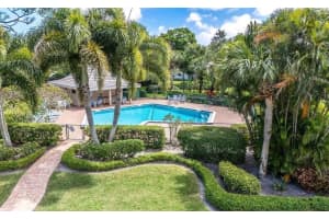 102 Prestwick Circle, Vero Beach, FL 32967 Sold 09/12/25