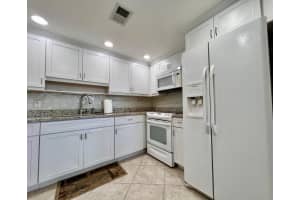 352 Wellington H, West Palm Beach, FL 33417 Sold 07/31/25