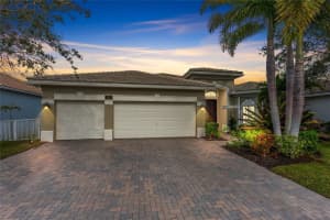 563 Sw Lost River Road, Stuart