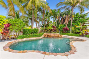 563 SW Lost River Road, Stuart, FL 34997 - MLS#R11098766