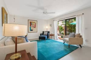 825 Center 32b Street, Jupiter, FL 33458 - MLS#R11098803