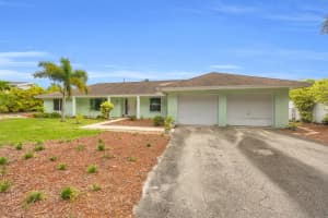 313 Country Club Drive, Tequesta