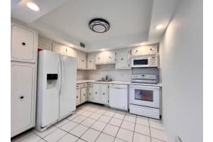 203 Wellington E 203, West Palm Beach, FL 33417 - MLS#R11098815