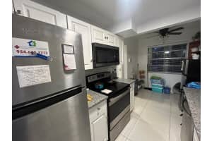 3099 NW 48th Avenue 163, Lauderdale Lakes, FL 33313 - MLS#R11098847