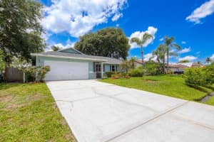 208 SE Sims Circle, Port Saint Lucie, FL 34984 Sold 10/24/25