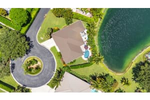 8020 SE Waterway Drive, Hobe Sound, FL 33455 Sold 12/02/25