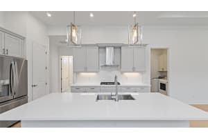 212 SE Via Sangro, Port Saint Lucie, FL 34952 - MLS#R11098878