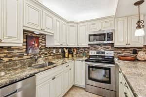 7 Atrium Circle D, Atlantis, FL 33462 - MLS#R11098885