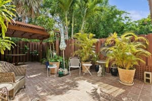 7 Atrium Circle D, Atlantis, FL 33462 - MLS#R11098885