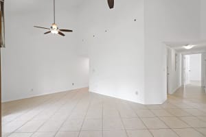 1915 Westminster Circle 17-5, Vero Beach, FL 32966 - MLS#R11098980