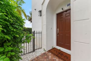 674 NW Library Commons Way, Boca Raton, FL 33432 Sold 09/23/25