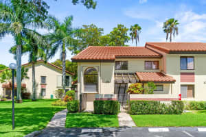 10263 N Circle Lake Drive 201, Boynton Beach, FL 33437 Sold 09/17/25