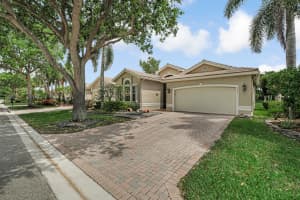 8781 Laguna Royale Point, Lake Worth, FL 33467 Sold 07/29/25