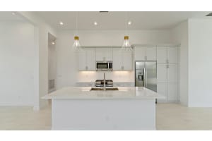 204 Se Via Sangro, Port Saint Lucie