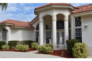 1913 SE Airoso Boulevard SE, Port Saint Lucie, FL 34984 Sold 07/28/25