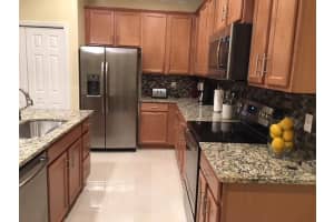 220 SE Via Visconti, Port Saint Lucie, FL 34952 - MLS#R11099160