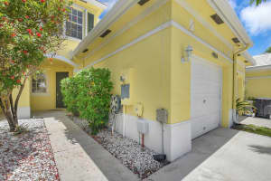 4960 Southard Street, Lake Worth, FL 33463 - MLS#R11099226