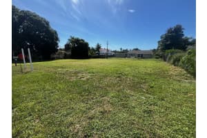 366 Alhambra Place, West Palm Beach, FL 33405 - MLS#R11099234