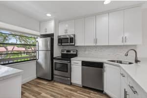 8536 Casa Del Lago 49 -b, Boca Raton