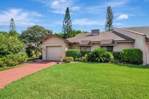 6749 Versailles Court, Lake Worth