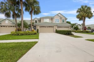 1634 SW Harbour Isles Circle 89, Port Saint Lucie, FL 34986 - MLS#R11099252