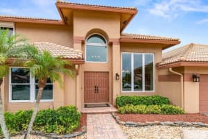 9556 E Lake Drive, Boca Raton, FL 33434 Sold 08/25/25