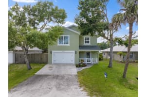 725 61st Avenue, Vero Beach, FL 32968 Sold 09/04/25