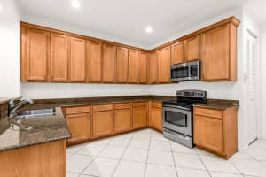 650 Pacific Grove Drive 5, West Palm Beach, FL 33401 - MLS#R11099294
