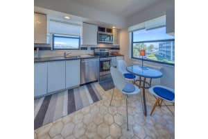 896 N Federal Highway 324, Lantana, FL 33462 - MLS#R11099298