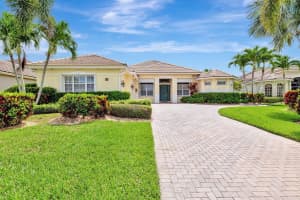 699 Sw River Bend Circle, Stuart