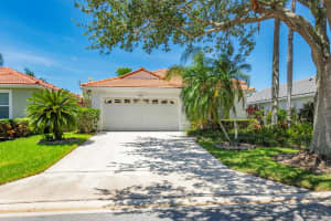 6251 Grand Cypress Circle, Lake Worth