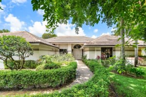 2029 Greenview Cove Drive, Wellington, FL 33414 Sold 07/31/25