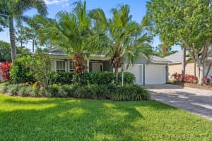 616 NE Canoe Park Circle, Port Saint Lucie, FL 34983 - MLS#R11099357