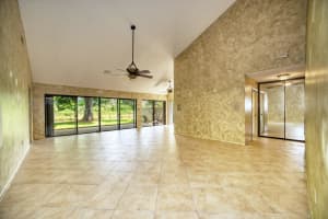 2575 Iroquois Circle, West Palm Beach, FL 33409 Sold 09/24/25