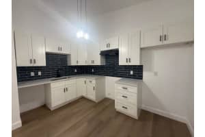 1577 Hawthorne Place D, Wellington
