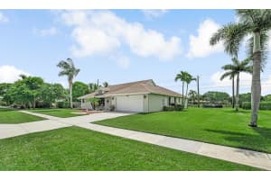 1500 Chapparel Way W, Wellington, FL 33414 Sold 09/04/25