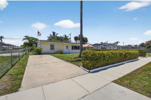 2353 Fairway Drive, West Palm Beach, FL 33409 Sold 07/31/25