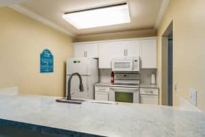 6 Plantation Drive 203, Vero Beach, FL 32966 Sold 08/29/25
