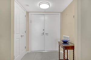 5200 N Ocean Drive 703, Singer Island, FL 33404 - MLS#R11099547