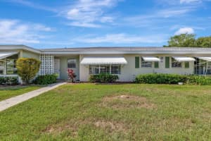 215 Manatee Lane B, Fort Pierce