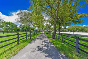 2040 Appaloosa Trail, Wellington, FL 33414 - MLS#R11099613