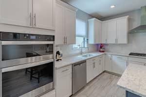 548 SE Villandry Way, Port Saint Lucie, FL 34984 - MLS#R11099616
