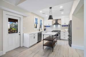 248 NE 1st Avenue, Delray Beach, FL 33444 Sold 08/06/25