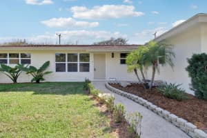 334 SW 14 Th Avenue, Boynton Beach, FL 33435 - MLS#R11099645