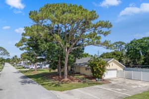 1144 NW 12th Terrace, Stuart, FL 34994 - MLS#R11099683